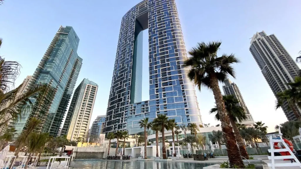 Facteurs qui influencent le prix du loyer à Dubaï : vue, standing et services